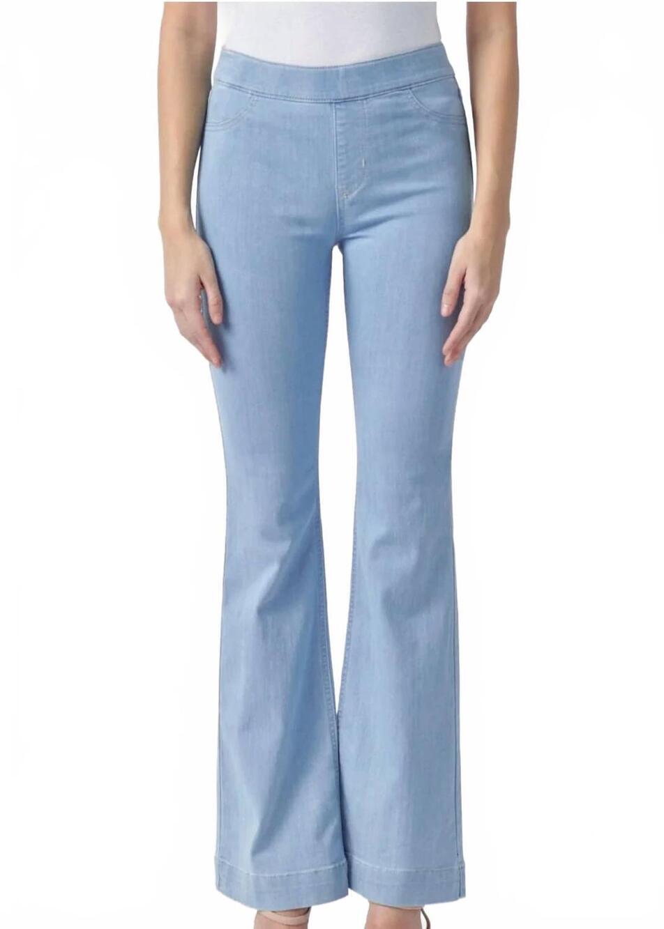 NEW CELLO derim mid rise flare jeans in light wash